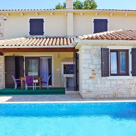 Holiday Home In Medulin/Istrien 9246 Holiday home *