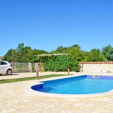 Holiday Home In Medulin - Istrien 9246 Vikendica *